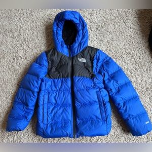 Boys north face coat size small